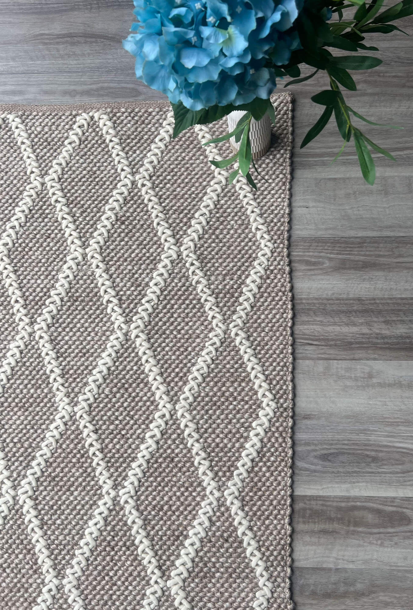 Jewel Beige-Rug-The Rug Co-155x225-Prime Furniture