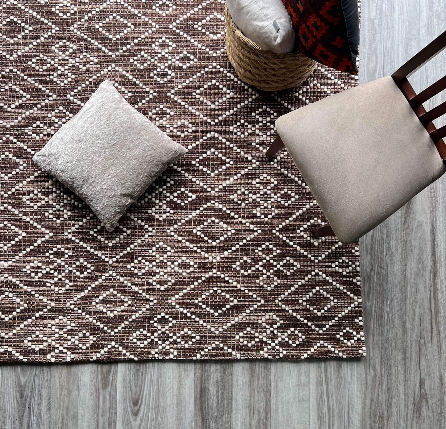 Montage Chocolate-Rug-The Rug Co-155x225-Prime Furniture