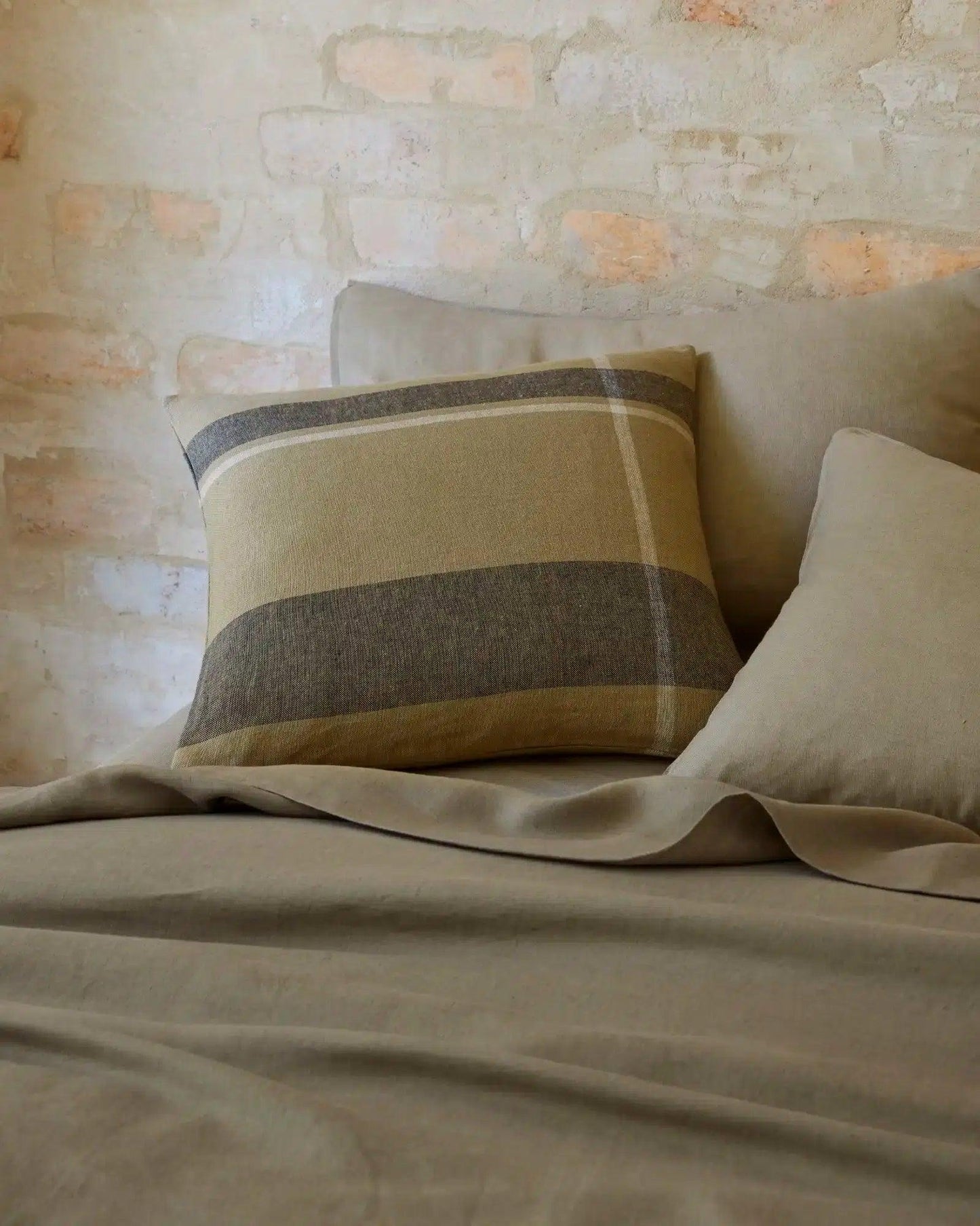 Weave Ravello Linen Flat Sheet - Caper - Sheets & Pillow CasesDRV10LAUR 4
